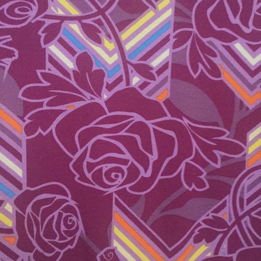 XS LuLaRoe Classic Tee BB31 968 - Picture 2 of 5